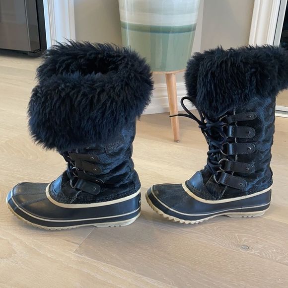 Sorel Winter Boots - Pony Hair with Swarovski Crystal Accents - Size 7 - Picture 2 of 11